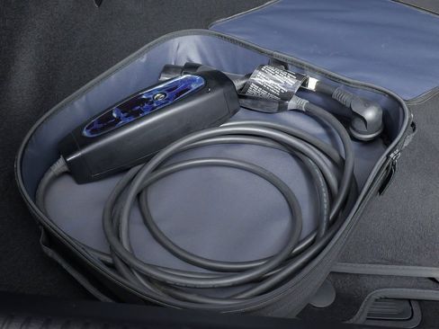 Used 2023 Mercedes-Benz EQE 500 4MATIC Sedan image 59