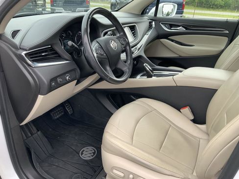 Used 2019 Buick Enclave Essence FWD image 28