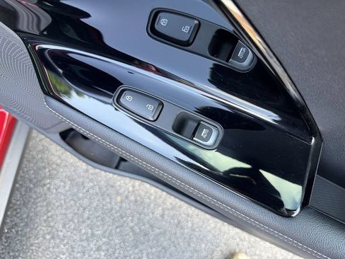 Certified 2022 Kia Niro EX Premium FWD image 32