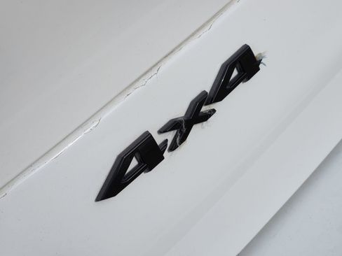 Used 2024 Jeep Grand Cherokee L Altitude image 19