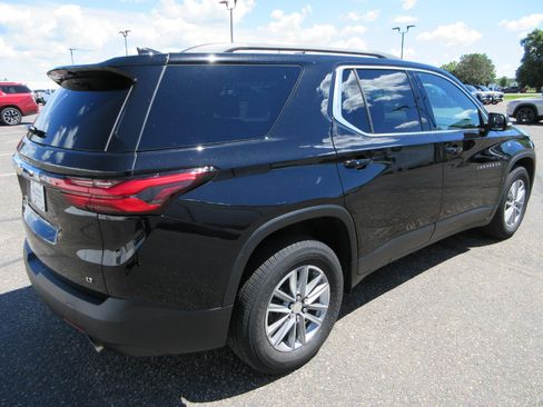 Certified 2022 Chevrolet Traverse LT w/ LPO, Floor Liner Package AWD/4WD image 5