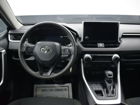 Used 2024 Toyota RAV4 LE AWD/4WD image 14