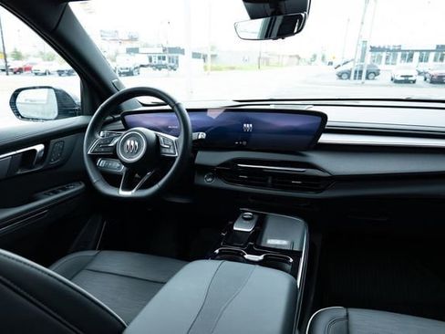 New 2026 Buick Enclave Sport Touring w/ Power Package image 32