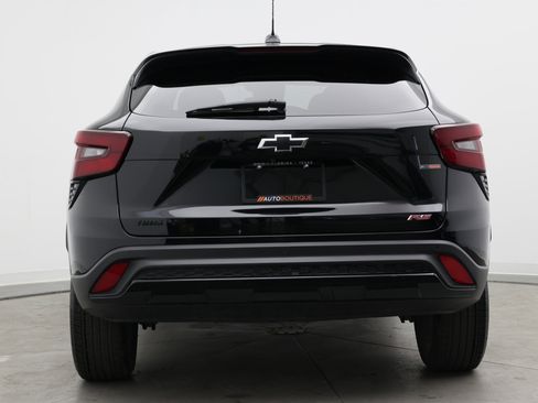 Used 2025 Chevrolet Trax RS w/ Sunroof Package FWD image 6