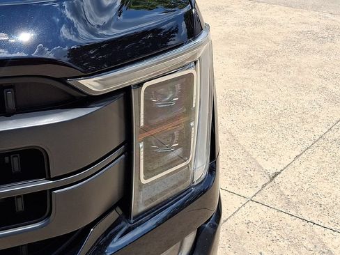 Used 2022 Ford F150 Lariat w/ Equipment Group 502A High AWD/4WD image 9