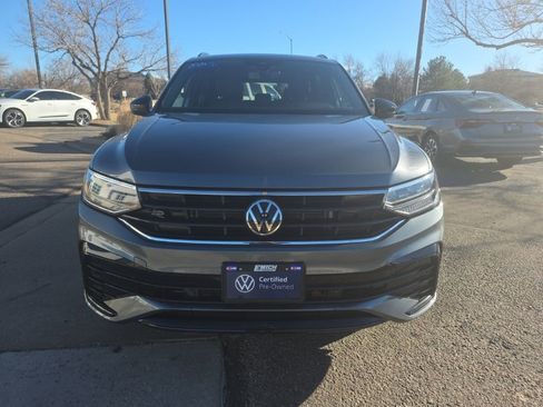 Certified 2024 Volkswagen Tiguan SE R-Line image 9