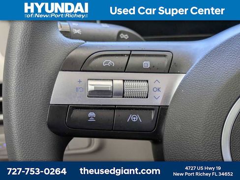 Used 2025 Hyundai Tucson SE FWD image 26