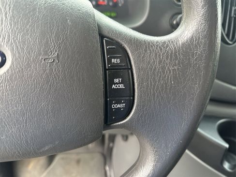 Used 2008 Ford E-350 and Econoline 350 XLT image 14