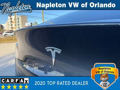 Used 2022 Tesla Model Y Long Range image 8