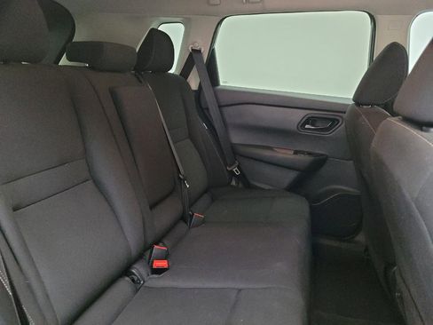Used 2024 Nissan Rogue S FWD image 19