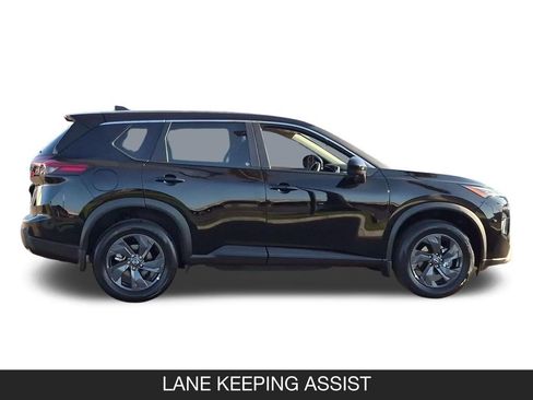 Used 2026 Nissan Rogue SV FWD image 6