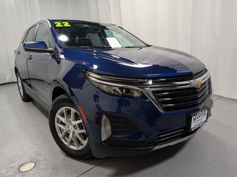 Used 2022 Chevrolet Equinox LT image 2