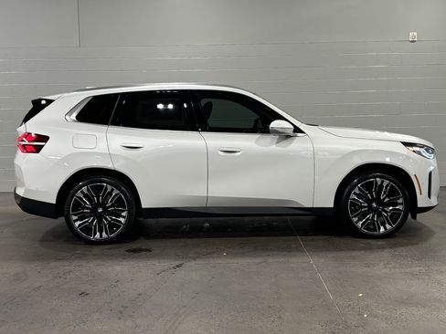 Used 2026 BMW X3 xDrive30i w/ Convenience Package AWD/4WD image 9