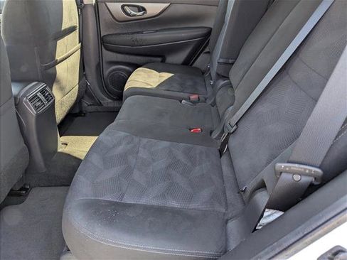 Used 2015 Nissan Rogue SV w/ SV Premium Package FWD image 25