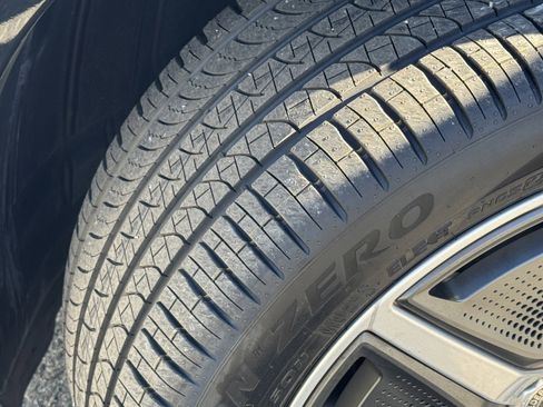 Used 2023 Mercedes-Benz EQS 580 4MATIC SUV image 17