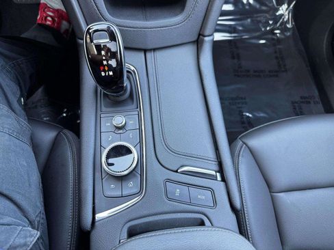 Used 2024 Cadillac XT6 Luxury w/ LPO, Floor Liner Package image 37