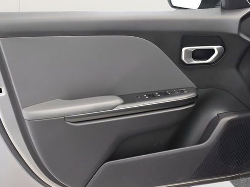 Used 2025 Kia K4 image 20