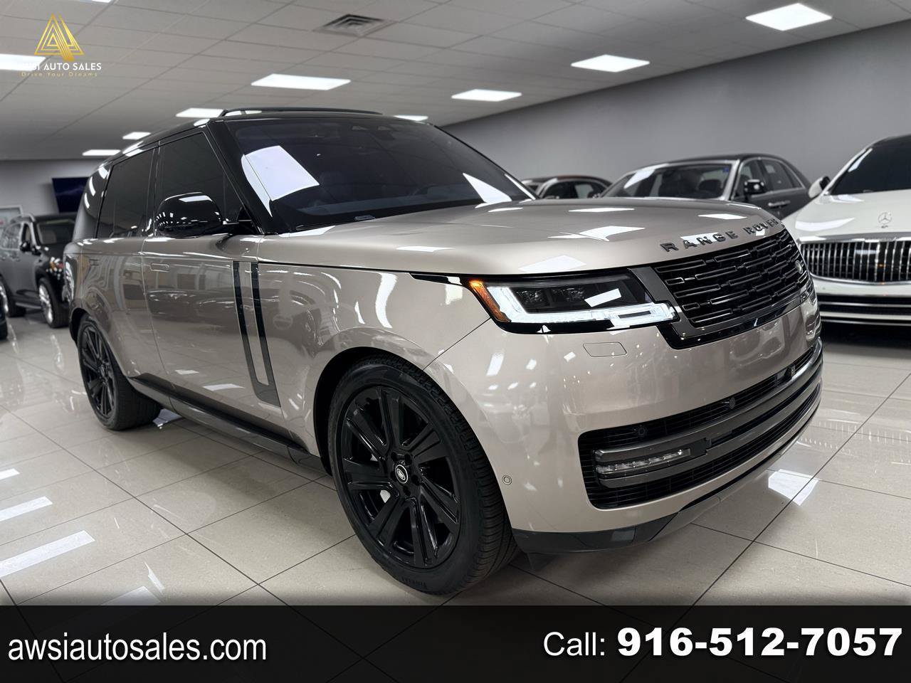 Used 2023 Land Rover Range Rover SE AWD/4WD image 1