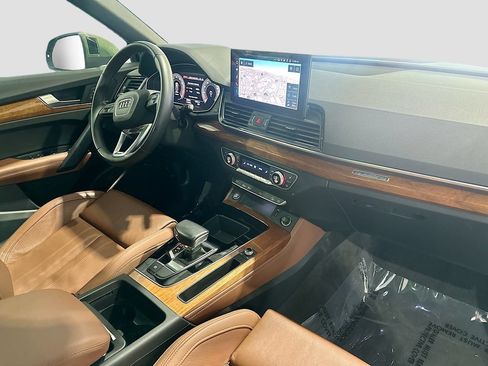 Used 2022 Audi Q5 2.0T Premium Plus w/ Premium Plus Package AWD/4WD image 30
