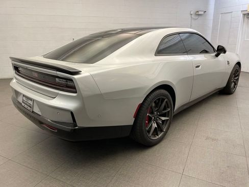 Used 2024 Dodge Charger Daytona Scat Pack w/ Plus Group AWD/4WD image 5