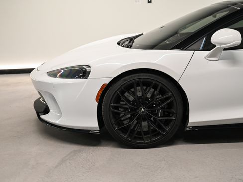 Used 2023 McLaren GT RWD image 8