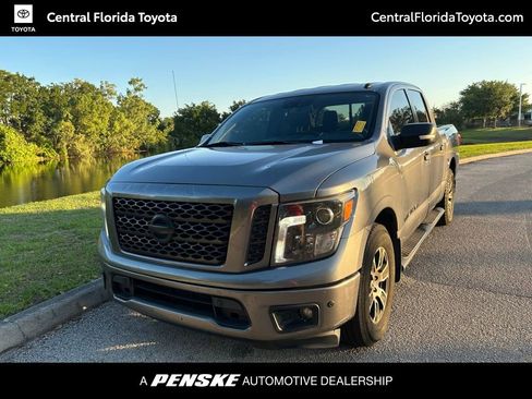 Used 2018 Nissan Titan SV w/ SV Convenience Package RWD image 1