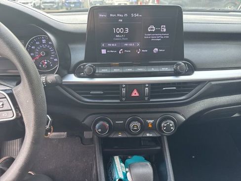 Certified 2022 Kia Forte Sedan FWD image 5