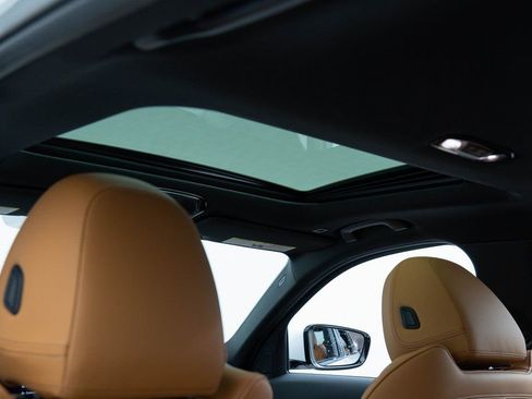 Used 2023 BMW 330i xDrive Sedan w/ Driving Assistance Package image 23