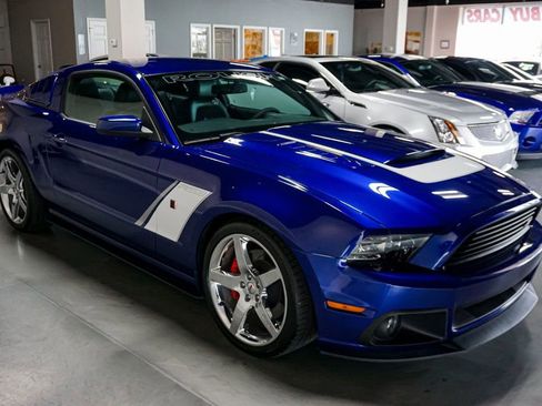 Used 2013 Ford Mustang GT Premium w/ Electronics Pkg RWD image 4