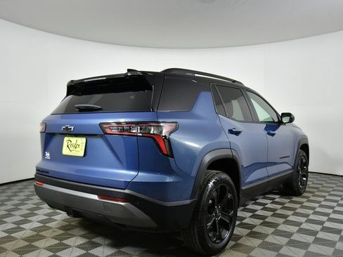 Used 2025 Chevrolet Equinox LT w/ Midnight Edition image 11