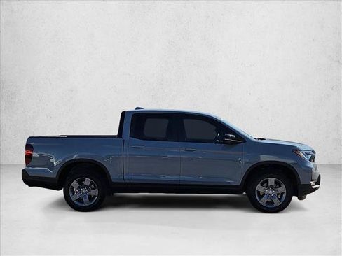 Used 2025 Honda Ridgeline TrailSport image 4