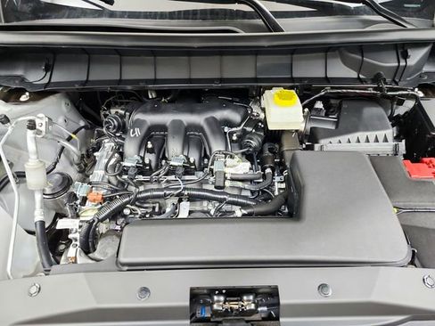 New 2026 Nissan Pathfinder Platinum image 17