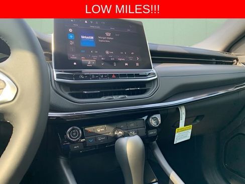 Used 2025 Jeep Compass Latitude w/ Altitude Special Edition image 25