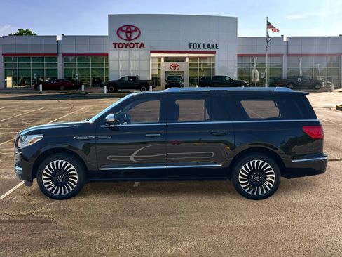 Used 2021 Lincoln Navigator L Black Label AWD/4WD image 2