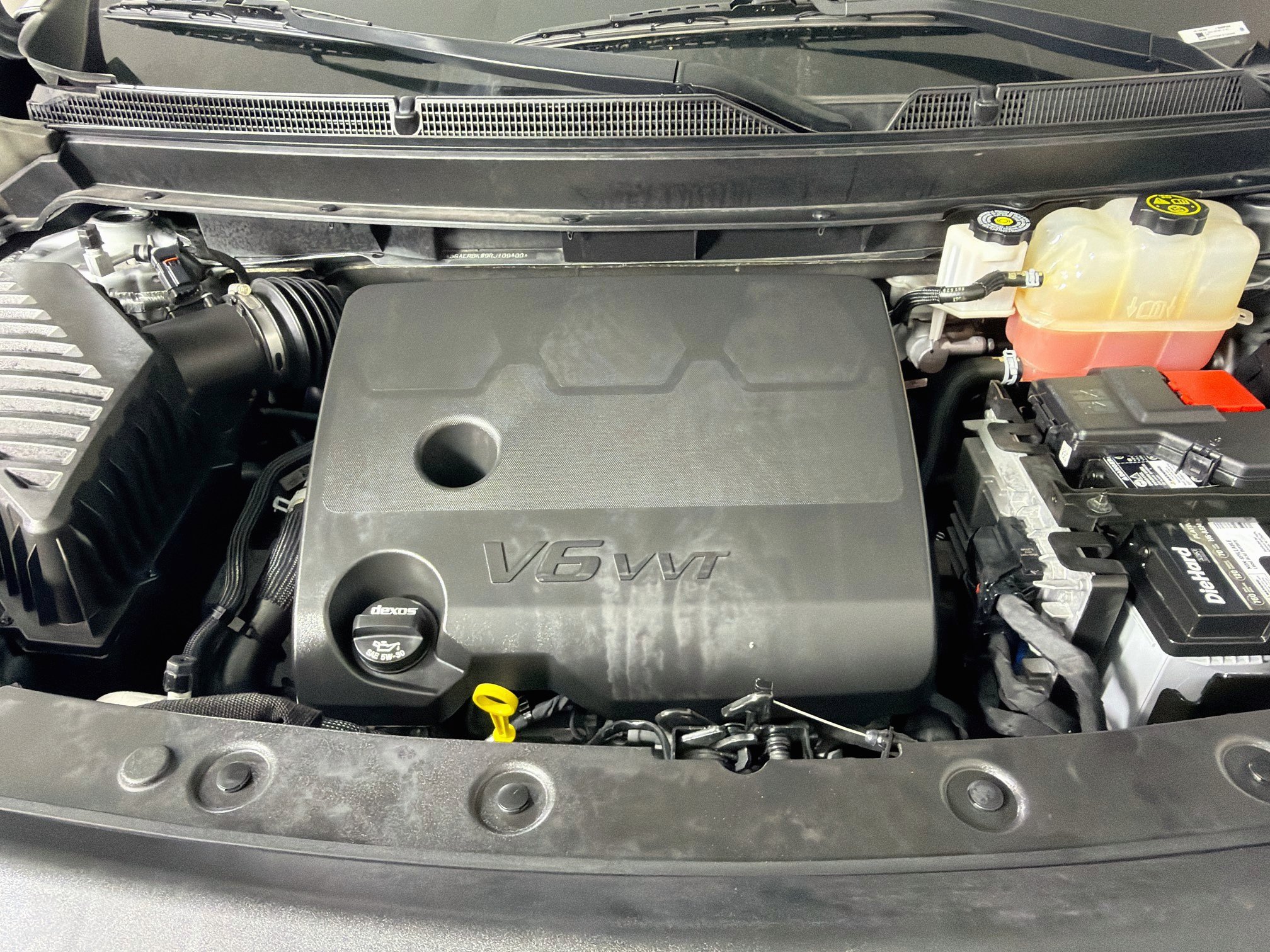 Used 2024 Buick Enclave Essence w/ Sport Touring Edition FWD image 34