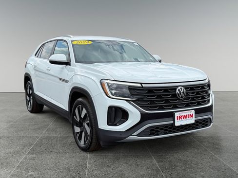 Used 2024 Volkswagen Atlas Cross Sport SE AWD/4WD image 8