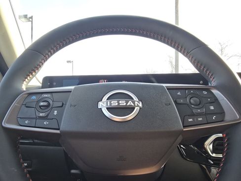New 2026 Nissan Sentra SR w/ SR Premium Package FWD image 15