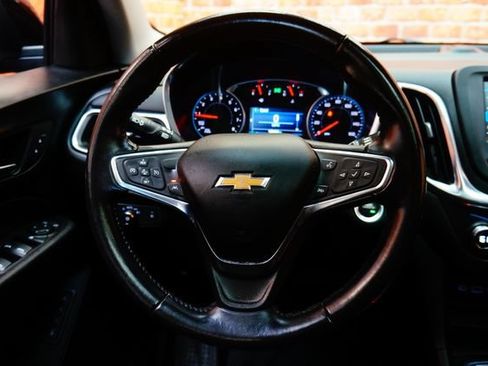 Used 2021 Chevrolet Equinox LT AWD/4WD image 11