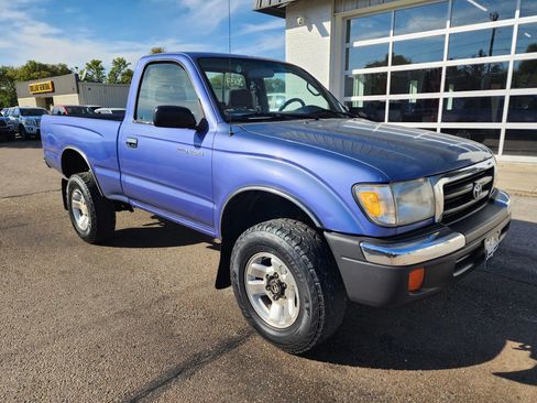 Used 1999 Toyota Tacoma 4x4 Regular Cab image 2