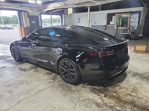 Used 2022 Tesla Model S Plaid image 3
