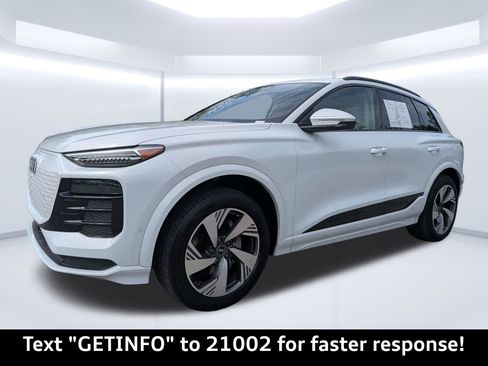 Used 2025 Audi Q6 e-tron Premium Plus w/ Premium Plus AWD/4WD image 6