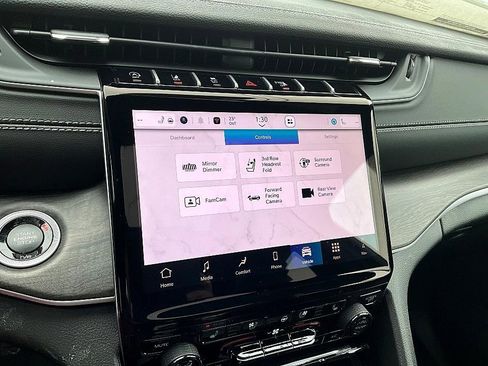 New 2025 Jeep Grand Cherokee L Limited w/ Luxury Tech Group II image 19