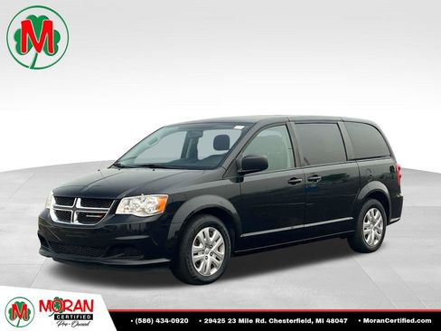 Used 2018 Dodge Grand Caravan SE w/ UConnect Hands-Free Group FWD image 1