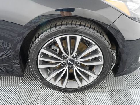 Used 2018 Kia Stinger Premium RWD image 32