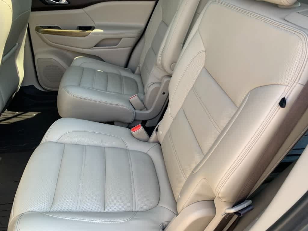 Certified 2019 GMC Acadia Denali w/ Technology Package AWD/4WD image 19