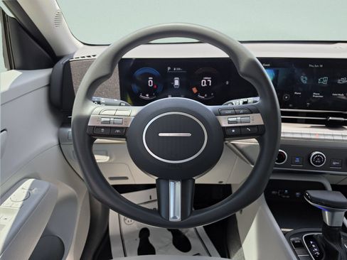 New 2026 Hyundai Kona SE FWD image 16