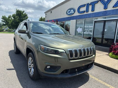 Used 2021 Jeep Cherokee Latitude Lux w/ Comfort/Convenience Group AWD/4WD image 2