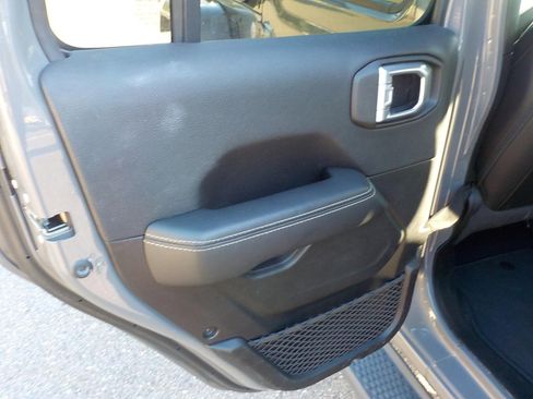 Used 2021 Jeep Wrangler Unlimited Sahara w/ Cold Weather Group image 9