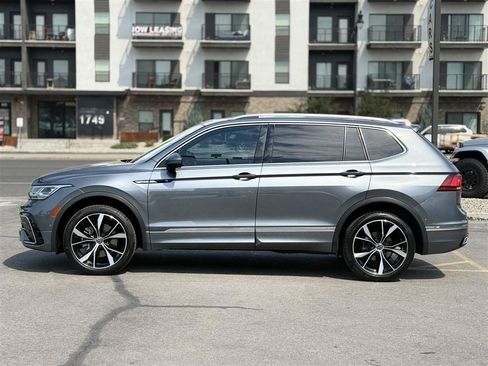 Used 2022 Volkswagen Tiguan SEL R-Line AWD/4WD image 4