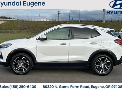 Used 2020 Buick Encore GX Essence w/ Advanced Technology Package image 7